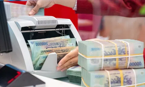 Gần 5,4 tỷ USD sắp 'chảy về túi' các nhà băng