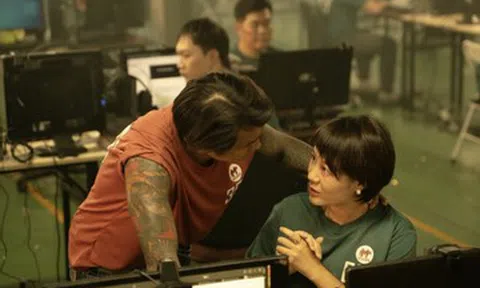 Trấn Thành bị vượt mặt, 'Quỷ ăn tạng 4' bám sát 'Trại buôn người'