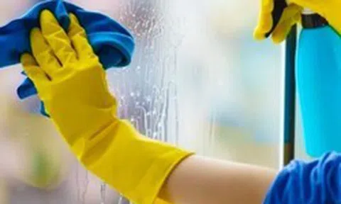 Cách biến muối và kem đánh răng thành chất tẩy rửa cực kỳ hiệu quả