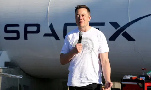 Vì sao Musk muốn tặng 10 tỷ USD cổ phiếu SpaceX cho trẻ em Mỹ?
