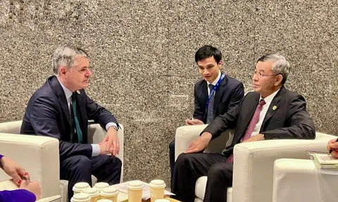 Bộ trưởng Tài chính Ngô Văn Tuấn làm việc với CEO Ngân hàng Thế giới
