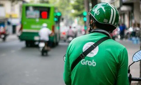 Từ 22/10/2026, Grab tự động ghi âm mọi chuyến xe ban đêm, khách không thể tắt