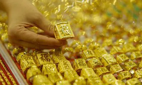 Giá vàng hôm nay (22/10): Duy trì vùng chạm đáy