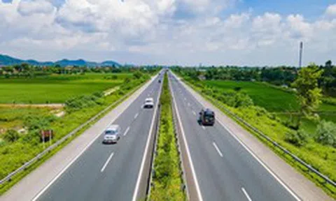 7 đoạn tuyến cao tốc phải bổ sung biển báo khoảng cách an toàn