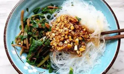 Ba loại rau ít "ngậm" thuốc trừ sâu nhất chợ, nhiều người không biết mà mua!