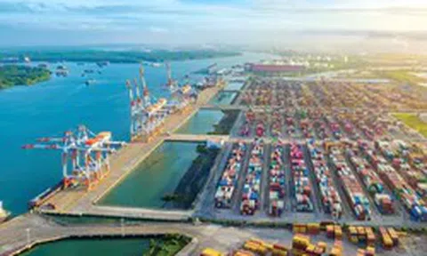 Việt Nam sắp xây siêu cảng gần 129.000 tỷ đồng: Sở hữu cầu dài 7,5 km, đón được những con tàu container lớn nhất thế giới