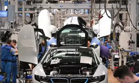 BMW đền bù gần 19 tỷ đồng, nhân viên tranh nhau nghỉ việc đến sập hệ thống