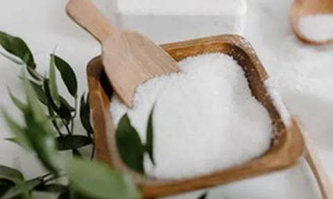 Nhiều gia đình đặt 1 bát muối trong nhà: Hóa ra vì 5 lý do này