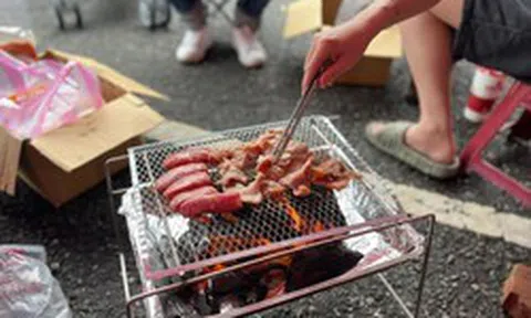 Người đàn ông 54 tuổi suy thận sau nhiều năm ăn thịt đỏ: Bác sĩ cảnh báo 5 sai lầm nhiều người mắc