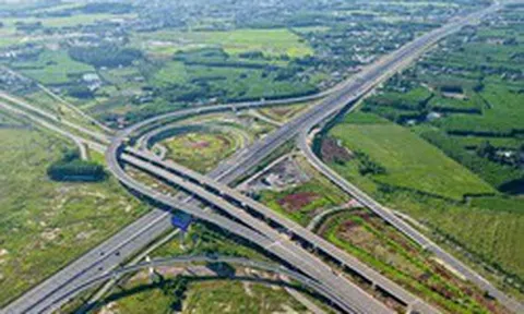 Tổ chức nhiều phương án kết nối giao thông đến sân bay Long Thành