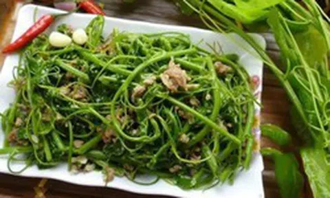 Loại rau dại có tên "bốc mùi" nhưng là vị thuốc hỗ trợ tiêu hóa và giải độc