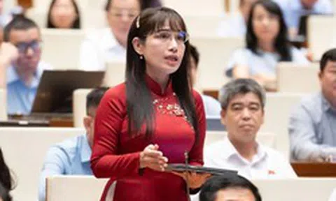 ĐBQH: Vì sao đĩa cơm, chai nước trong trường học lại đắt hơn bên ngoài?