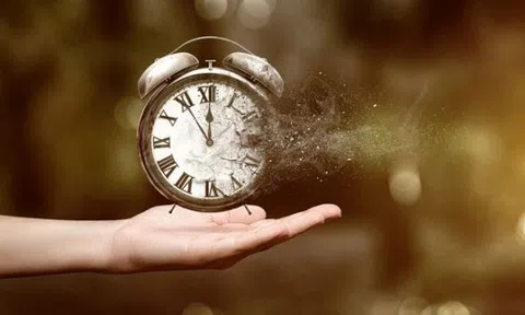 Chớp mắt trôi qua một kiếp người…